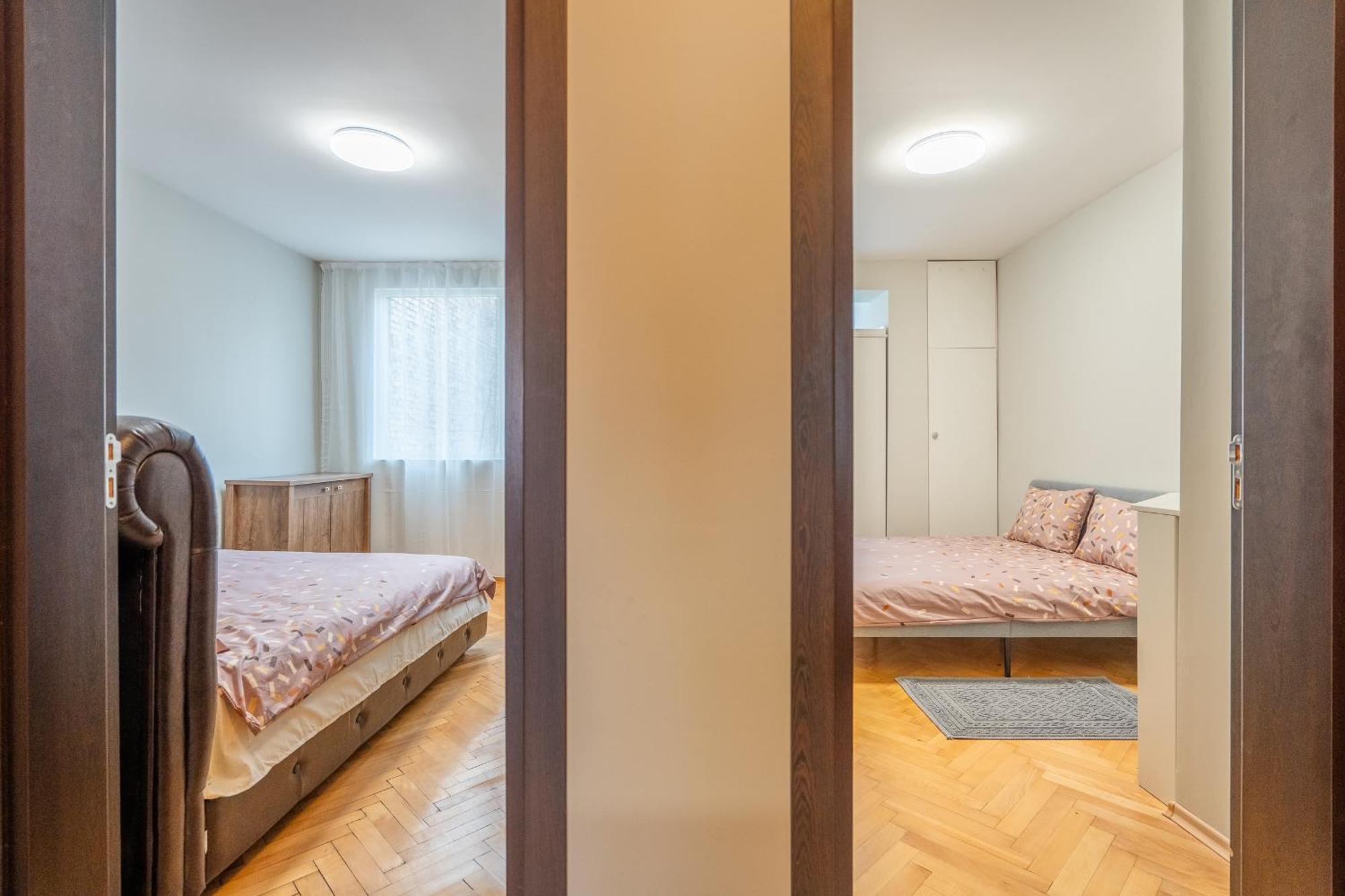Pirotska 2-Bedroom 100M2 Apartment In Sofia Center Esterno foto
