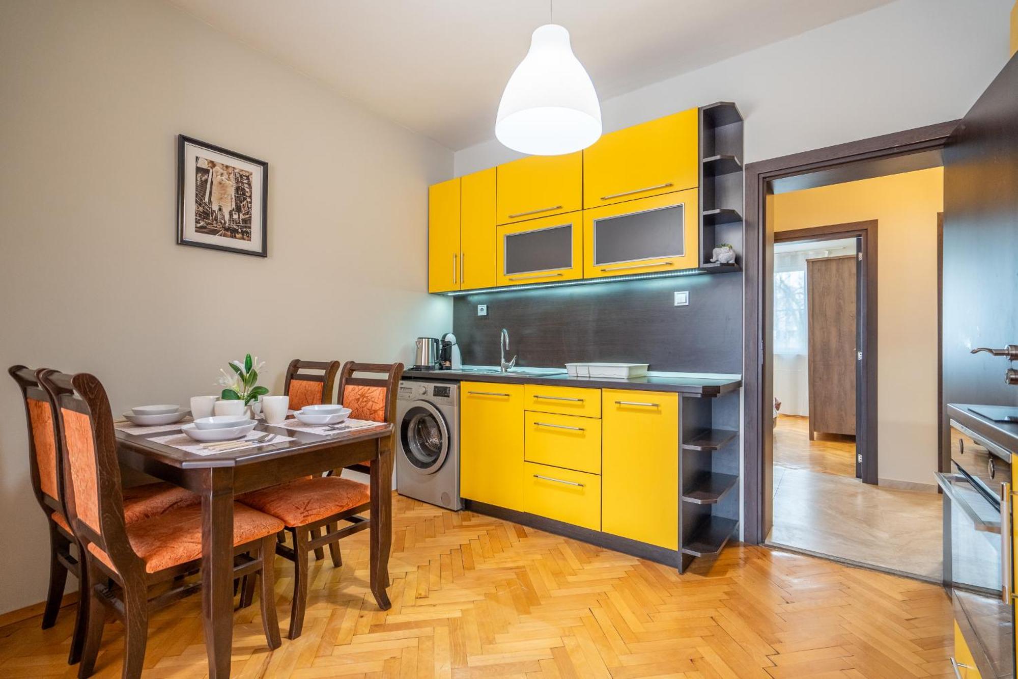 Pirotska 2-Bedroom 100M2 Apartment In Sofia Center Esterno foto