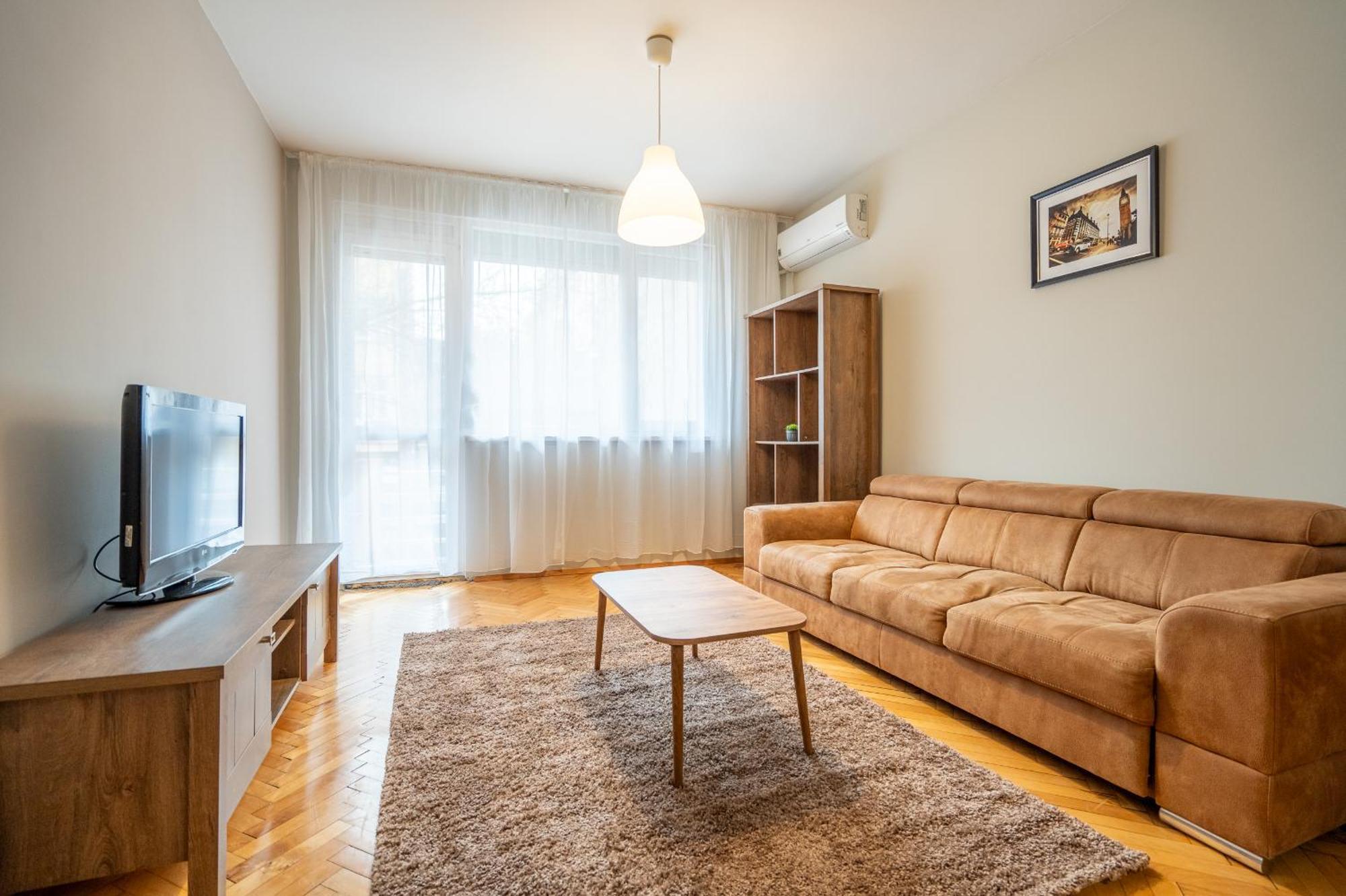 Pirotska 2-Bedroom 100M2 Apartment In Sofia Center Esterno foto