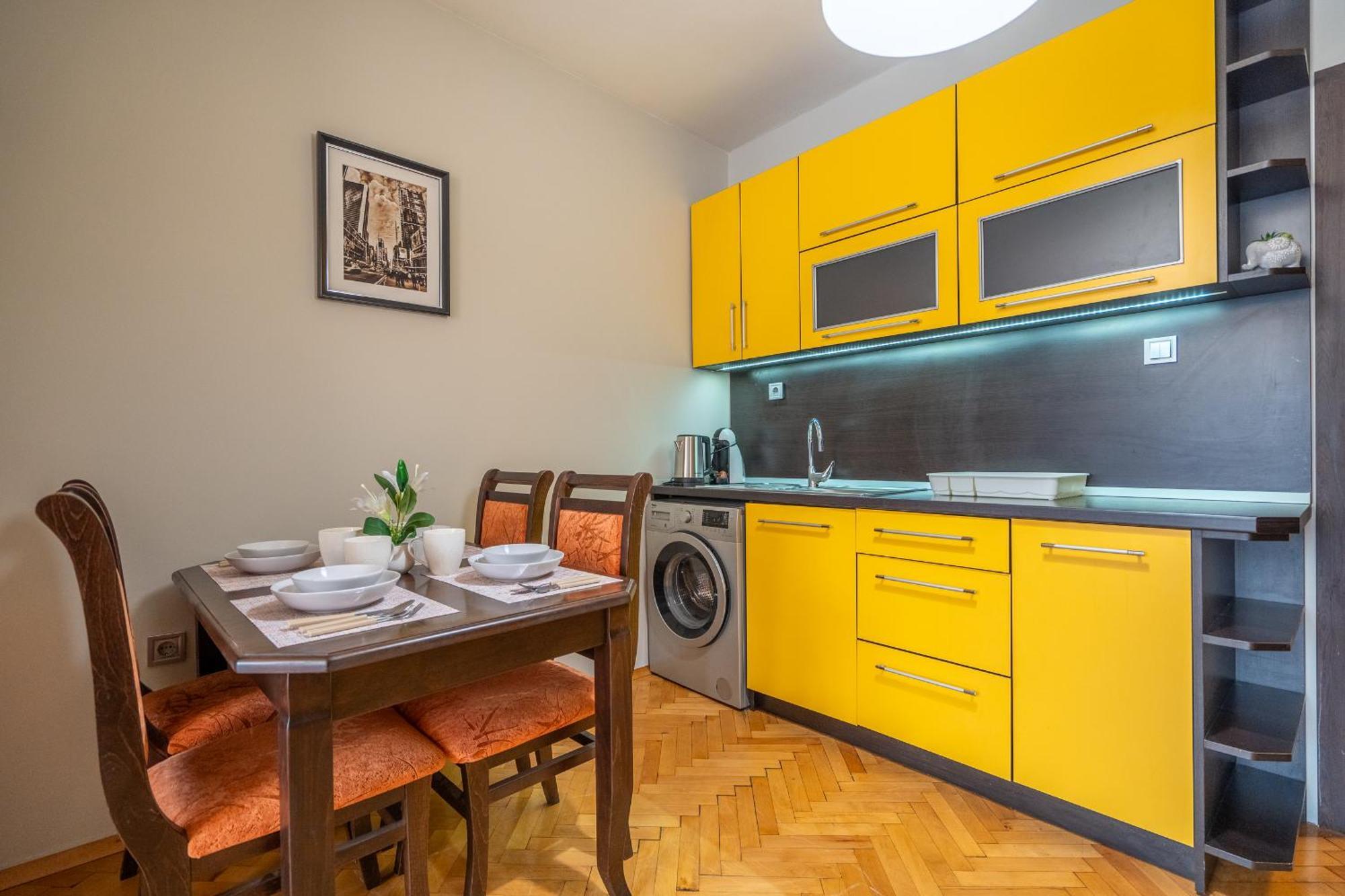 Pirotska 2-Bedroom 100M2 Apartment In Sofia Center Esterno foto