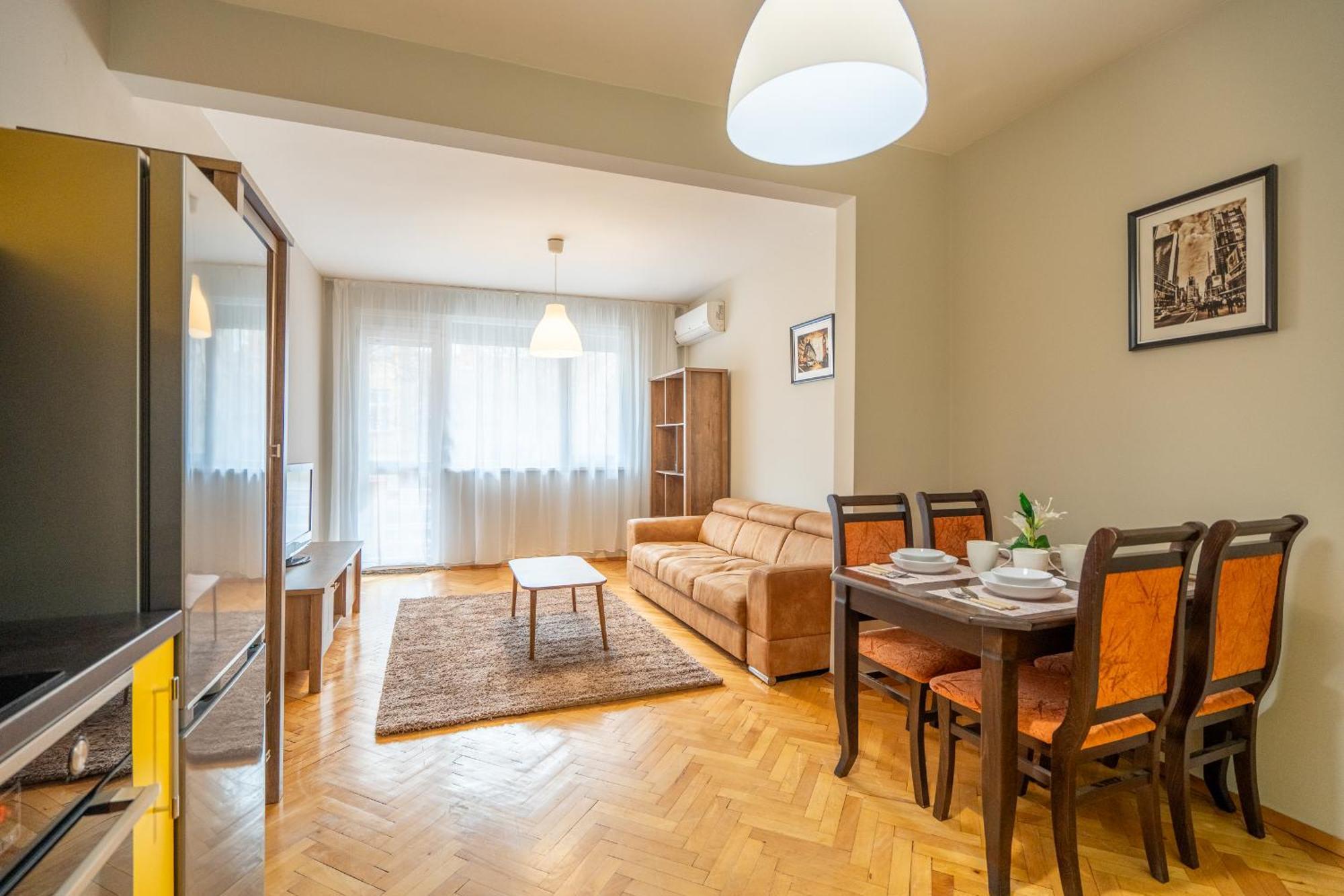 Pirotska 2-Bedroom 100M2 Apartment In Sofia Center Esterno foto